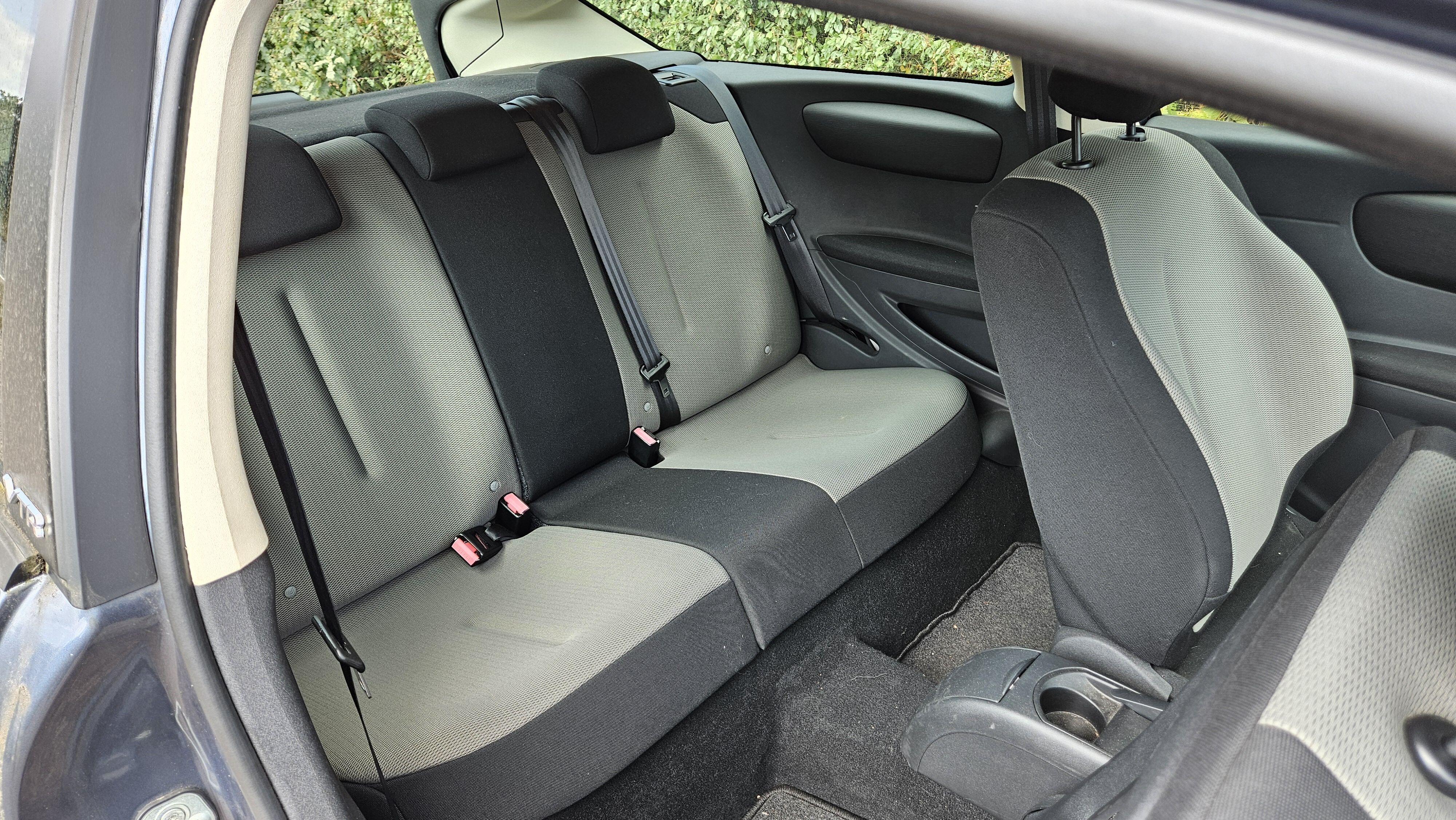 Car Photo 9
